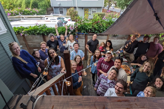 housewarming party = community! - Seeking 2 Housemates in community-conscious 4B house