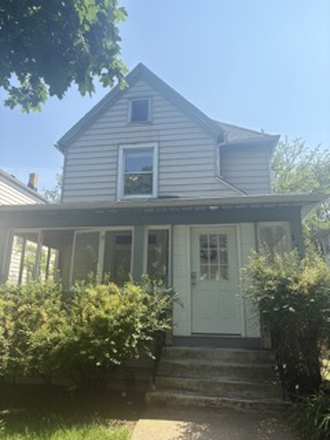 Exterior - 1104 GARNETT SUMMER SUBLET JULY-SEPTEMBER