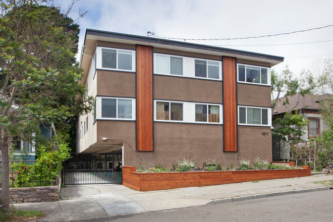Front of building - 1811 Francisco-Quiet North Berkeley Street