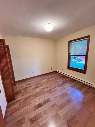 Bedroom 2 - Apartment close to Amherst Center