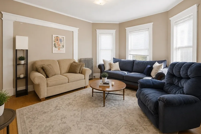 Call NOW for showings! 617-236-8600 - SUNSET RD - GORGEOUS 4BR/1BA FOR *9/1/2026* NEAR TUFTS W/ LNDRY IN BLDNG, DECK, YARD, EIK, PANTRY