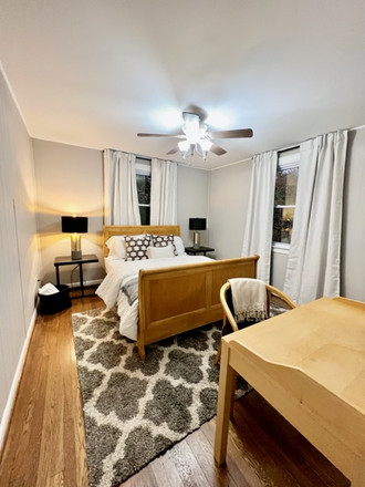 One of Four Bedrooms - 5 Minute Walk to Campus in Quiet Neighborhood House
