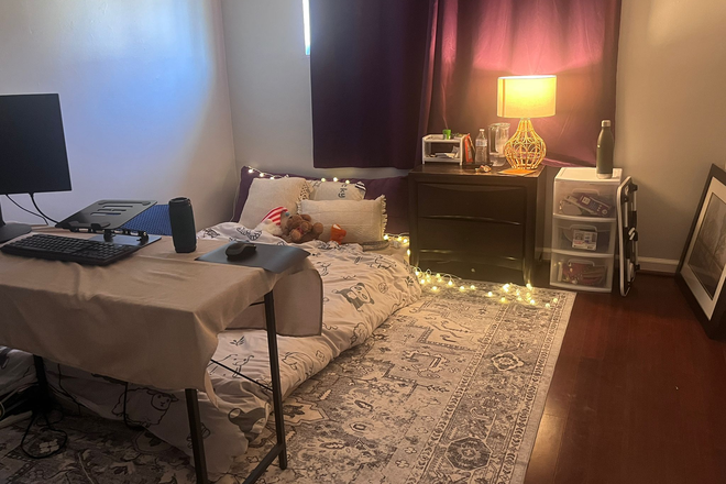 Bedroom - 3396 Mt Vernon Ave