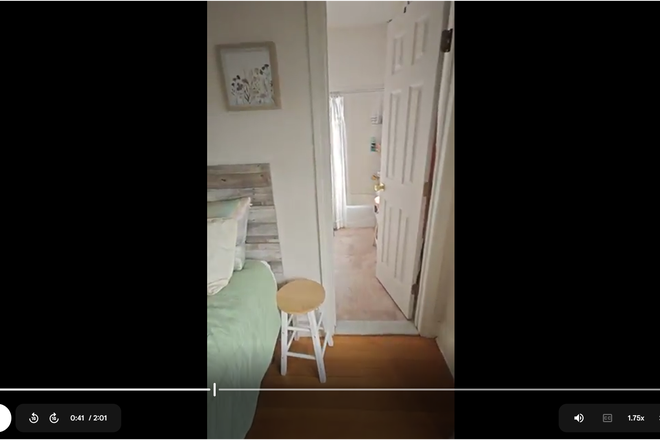 Room 1 with private bath ( check video for more clarity) - Private rooms available in a 4B2B apartment! (1st, 2nd and 3rd room in the video)