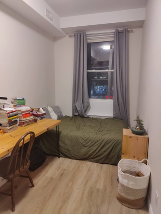 Bedroom - 1 Bedroom in a 2 Bed 2 Bath Apartment - all utilities + wifi included