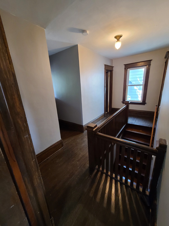 Upstairs hallway - 399 Wilder St. N; close to Merriam Park!