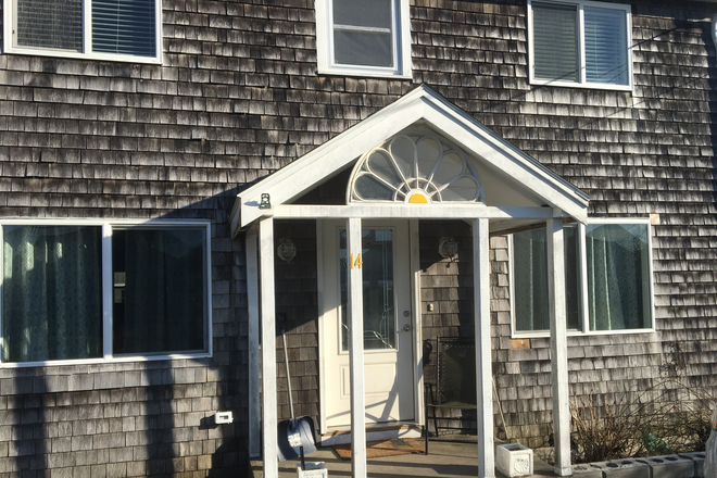Front of House - Available for a group of 4! 4 Bedroom home in Point Judith!