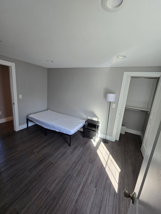 Bedroom - Maplewood Apartments