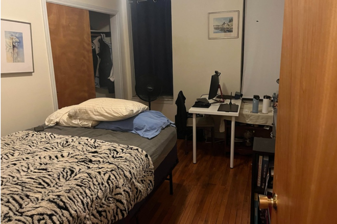 Bedroom - 1 room available in 3 bed 2 bath apartment at Washington Square