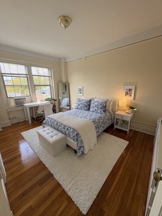 Bedroom - Spring Sublet or Lease Takeover! 1bed-1bath, move in date and rent negotiable