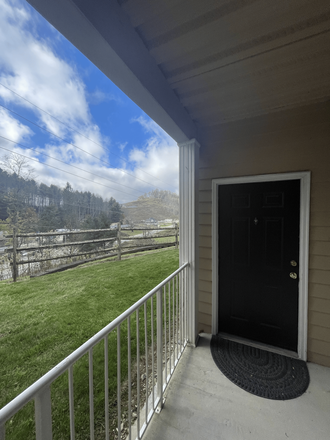 Front door + view - University Highlands