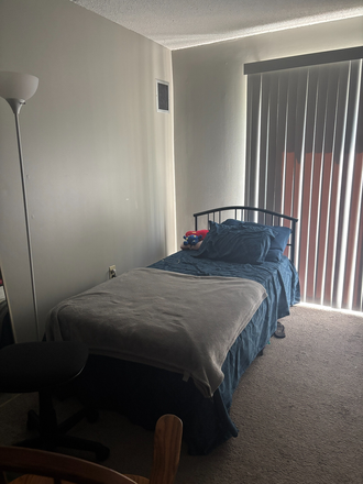 Bedroom - Hall Spot Harbor Point