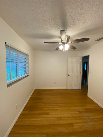 Bedroom - Looking for Roommate House