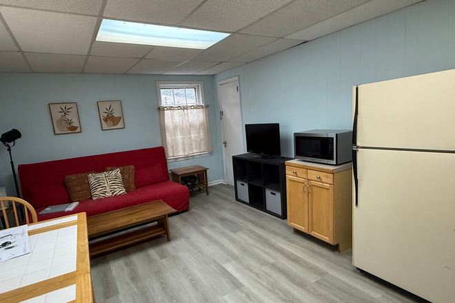 Kitchen / Living room - Fully Self‑Contained 1BR/1BA Apartment in Private Home