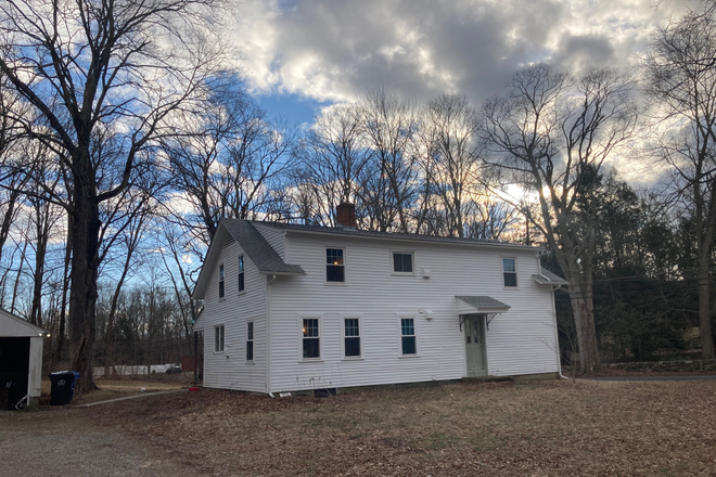 Front - 6 bedroom house
