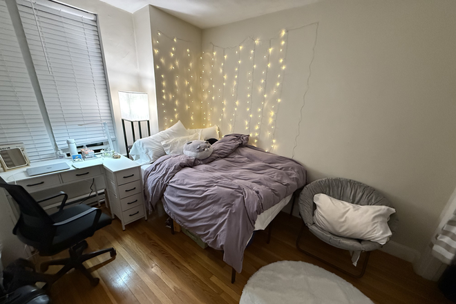 Bedroom - Spacious Single Room Summer Sublet!