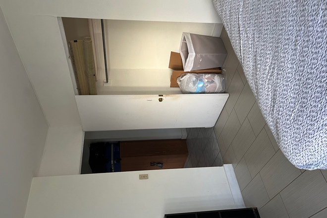 Has a bed - $950 per month month for private bedroom with 2 restrooms with 1 year lease