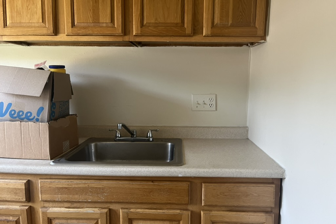 kitchen - Sublease Available (End of May – End of August) Apartments