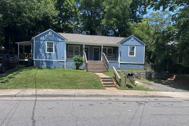 Duplex - 2 bed 1 bath, kitchen and living room - Duplex near Kennesaw Marietta Campus