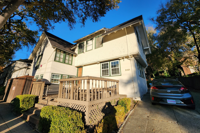 Outside Street View - 2421 Prospect St - Spring Sublet for Single Bedroom in Shared House - 15 min Walk from Campus