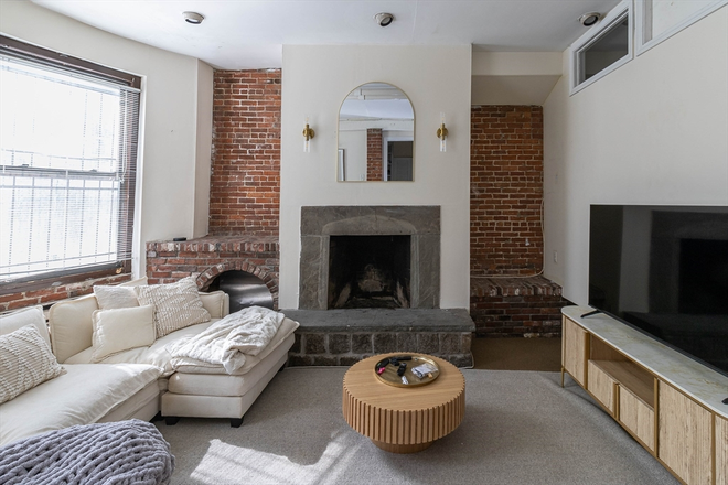 Living room OR bedroom3 - STUNNING 2Bed Split / 3 Bath with LAUNDRY IN UNIT! Next to campus! Available 9/1/26!!