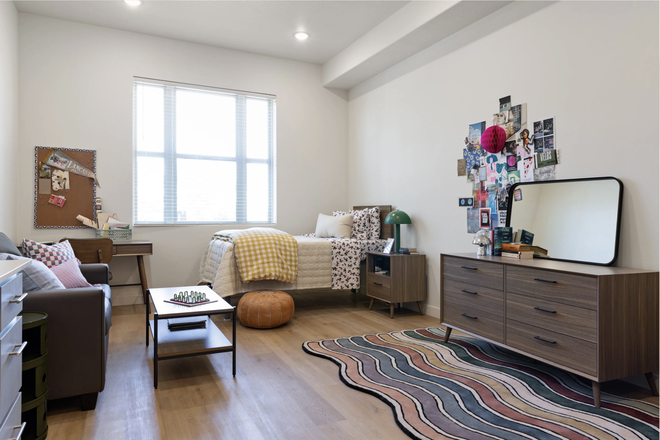 Bedroom - Ivory University House