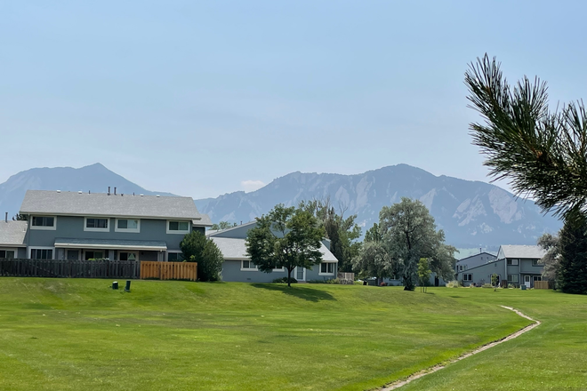 Open space, bike paths, and bus stop nearby - 2-bedroom townhouse, East Campus, open space/trails, pool, washer/dryer, patio, bus stop
