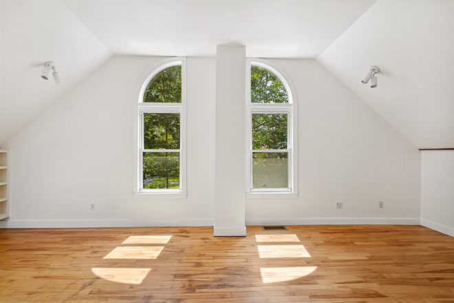 Room 4b - The Farmhouse