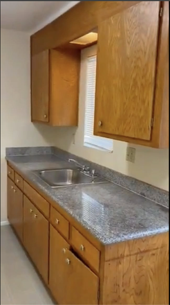 Sink - Benvenue Avenue Apt, 10 min from campus