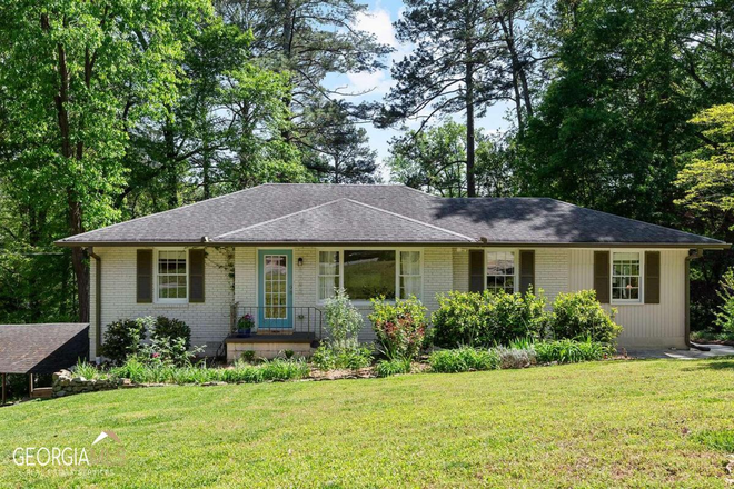 Street View of Home - Charming 4 Bedroom Home on Corner Lot (Fernbank Elementary)