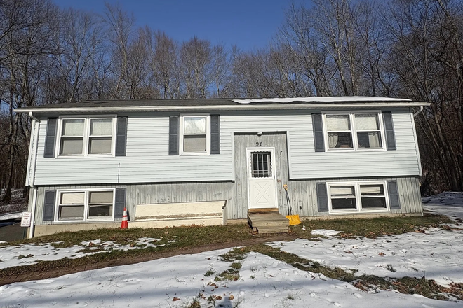 Outside of the house - 98 Pelham Road