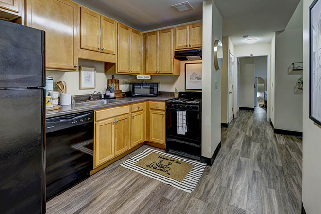 Kitchen - Apartment close to campus