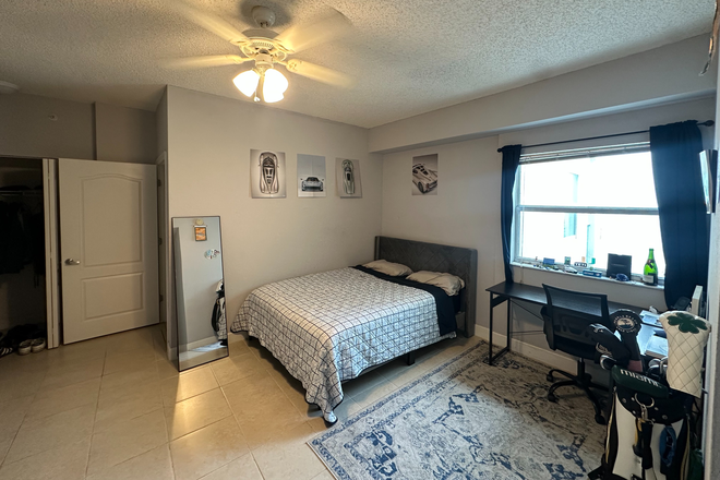 Bedroom - Valencia South Miami – Furnished Master Bedroom Near University of Miami