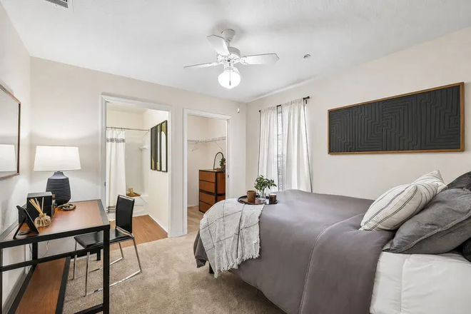 Bedroom - College Station Apartments