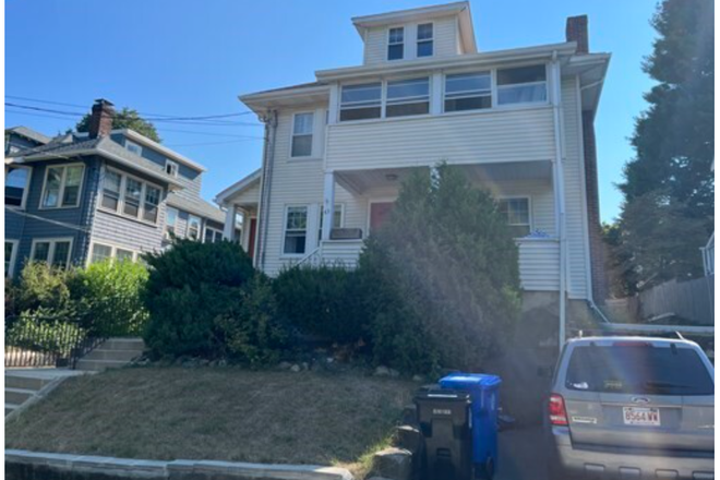 Front - (M) roommate sought in Belmont Apartments