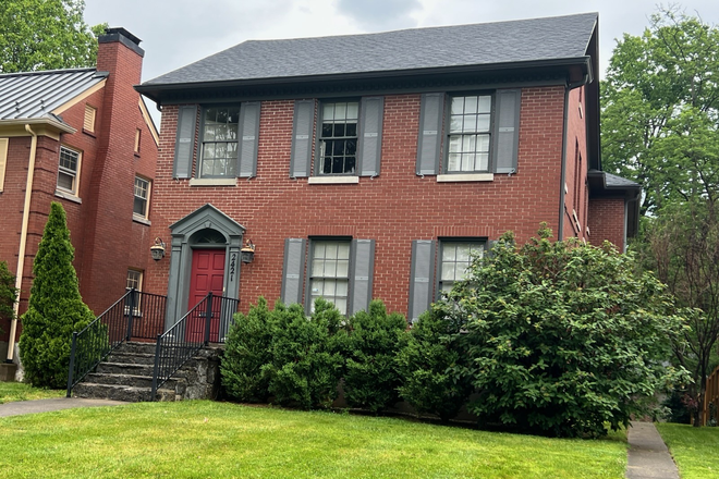 Front - Awesome 3 bedroom with 2 full baths----1750 sq ft---private parking--great location---near campus---