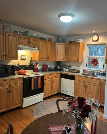 .. - Top Floor, Central AC, W/D in unit, Deck Apartments