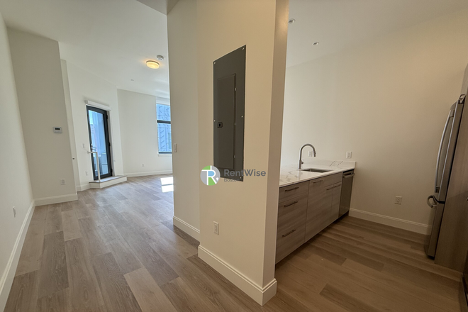 1 - AUG/SEPT 2026〡Luxury 1-2beds/2bath〡W/D In Unit〡CSC Gym Inc〡Pool〡Pets OK〡Balcony