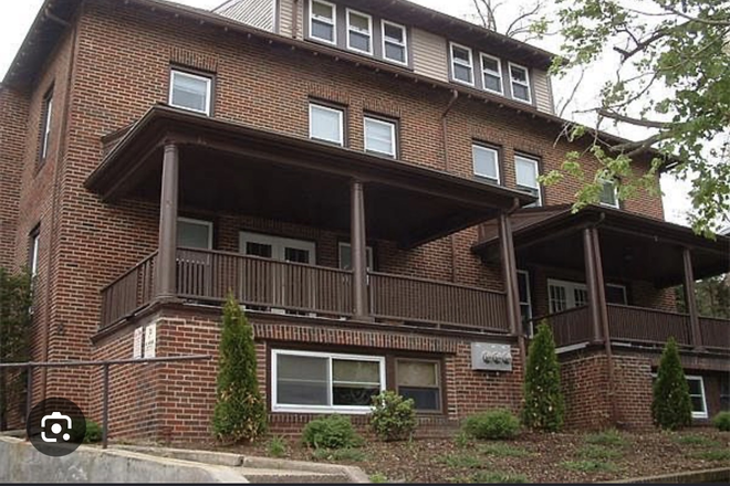Outside Street View - Club Kirk Duplex