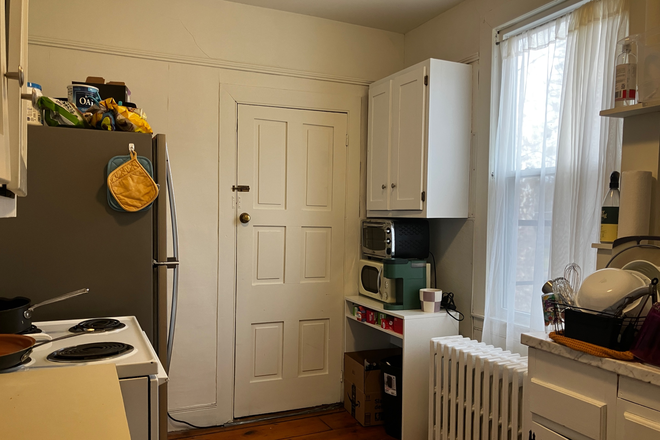 kitchen - June 1-Three bedroom apartment- Amherst Umass bus route