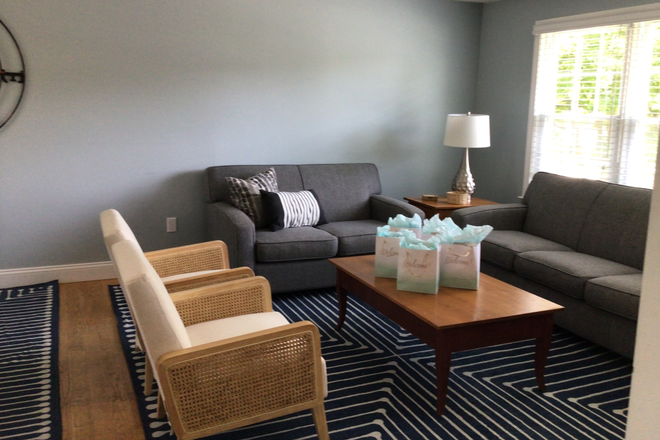 Living - Available for Four Students (4 Bedrooms) Academic 27-28 House