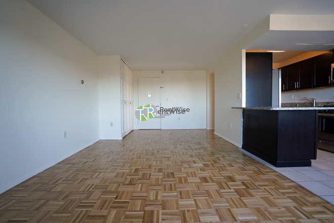 1 - 2 Month Free SEPT 2026-Gorgeous 2 bed on Amory, H/HW inc. NO FEE!