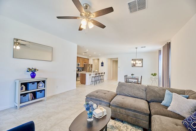 Living Room - Fully Furnished Single Family Home - Room Sharing