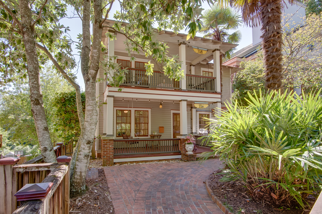 Street View - 2 BR Furnished Duplex Apartment in Grant Park