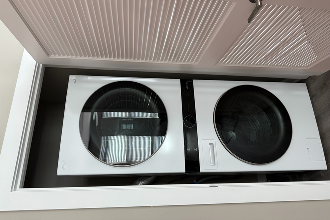 Washer/Dryer - 124 S Concord Apt, The Mark Apt Building, Single bedroom single bathroom.