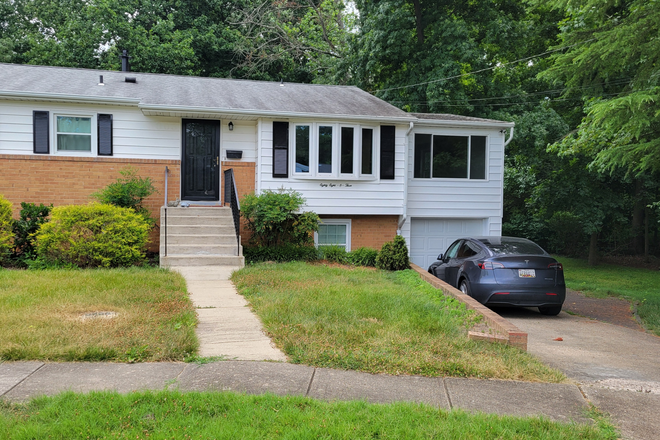 Outside street view - Master bedroom with private bathroom House