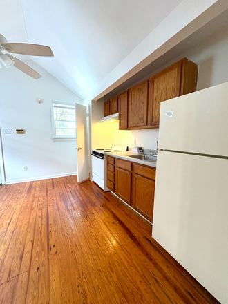 Outstanding Kitchen - 1115 Burdette Street - THIS ONE WON'T LAST! Apartments