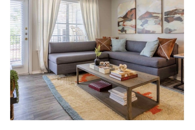 Living Room - University Trails