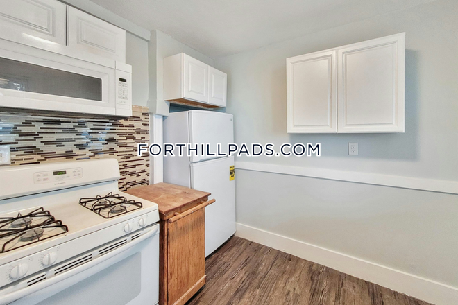Kitchen - New Listing! NO BROKER FEE! 5 Bed 1.5 Bath Apartment on Juniper St.!