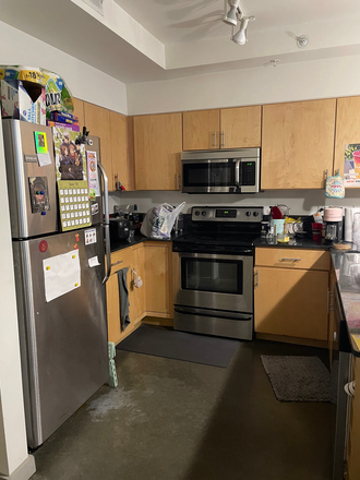 Kitchen - The Square Apartments